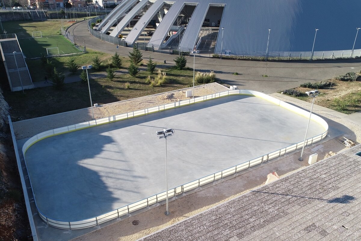 šc-višnjik-sc-visnjik-sportski-centar-zadar-rolalište-ograda-postavljena-rolanje-inline-hokej