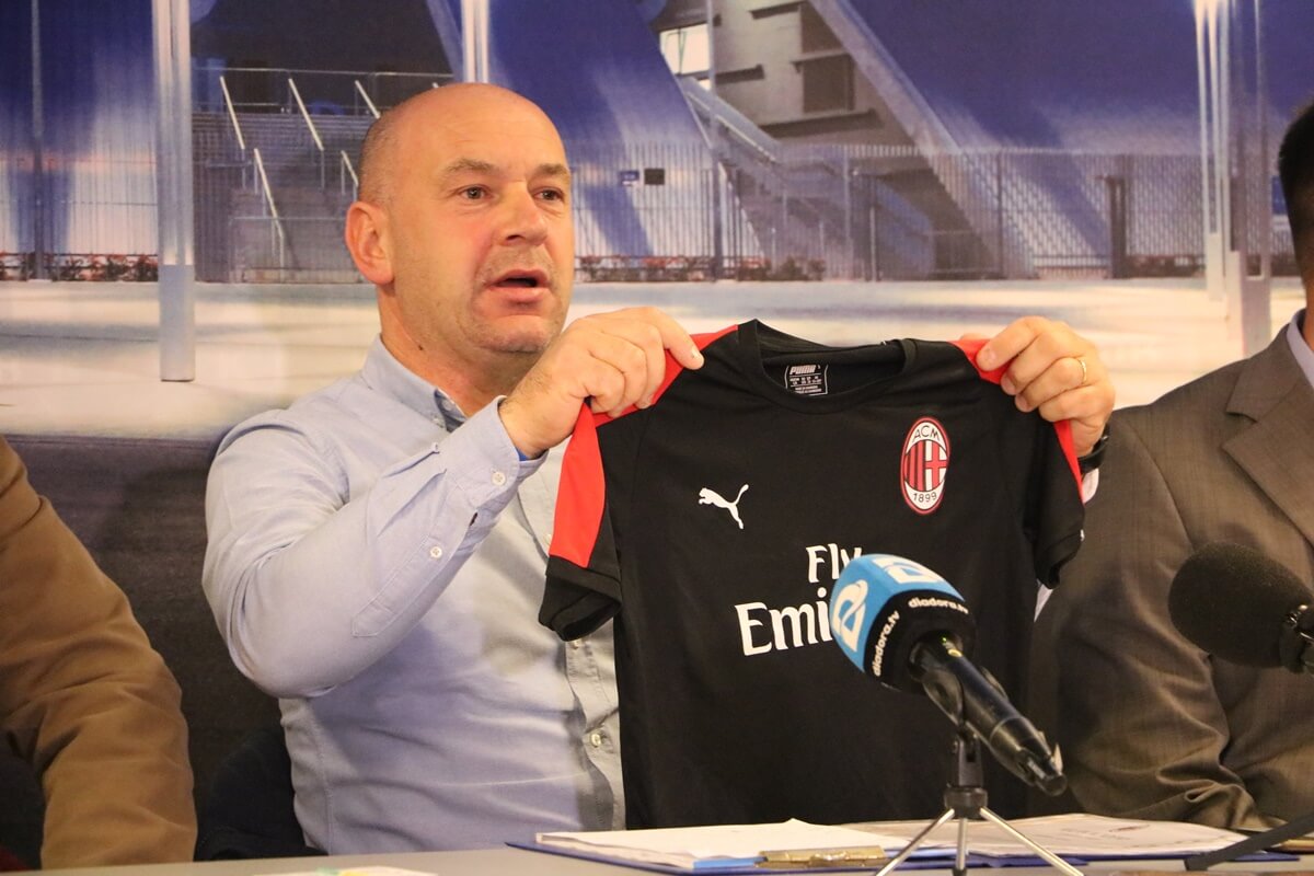 šc-višnjik-sc-visnjik-sportski-centar-zadar-dvorana-krešimir-ćosić-press-centar-konferencija-za-medije-milan-academy-junior-camp-denis-karlović-anastasio-bajlo-nogomet-kamp-za-djecu-ac-milan-predstavljanje