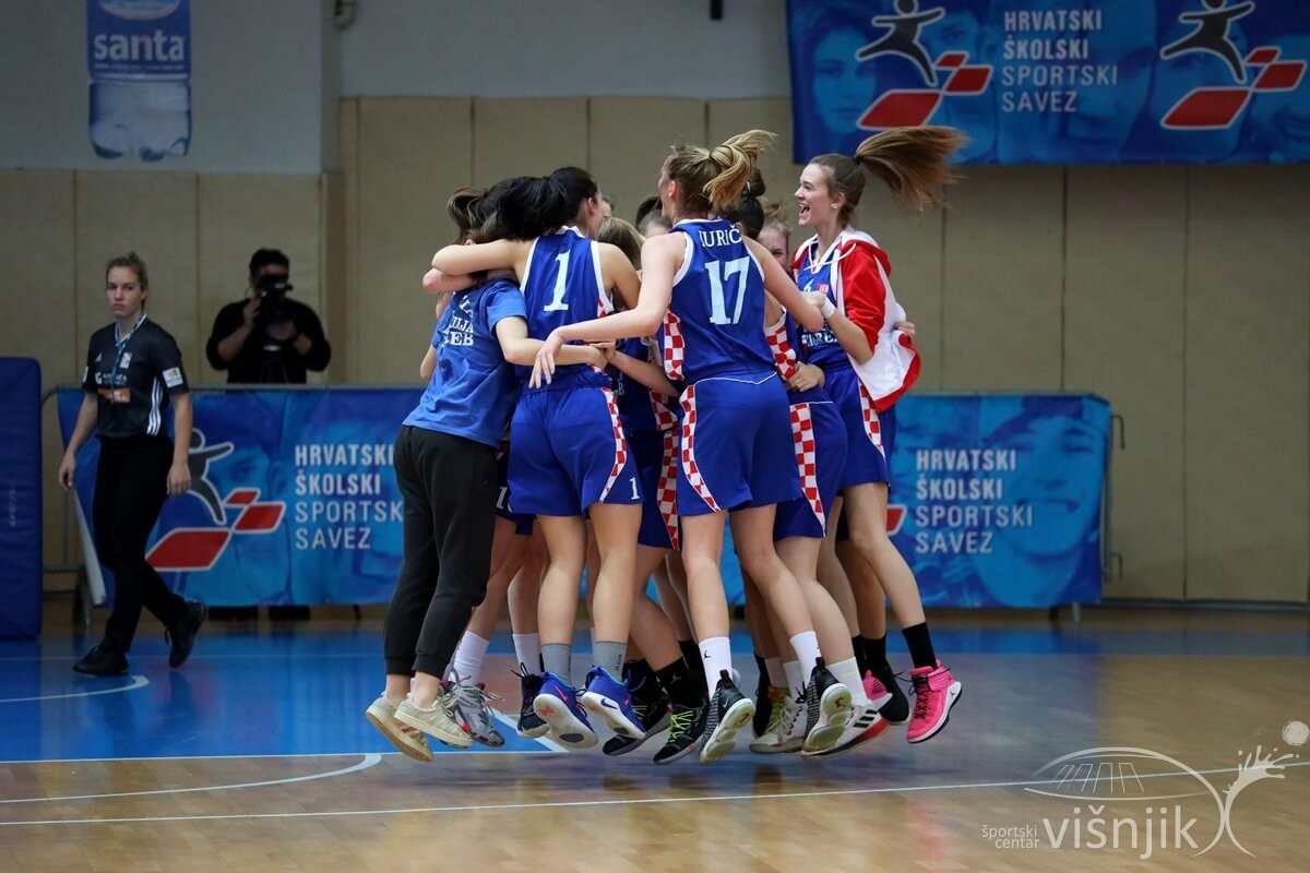 visnjik-sc-visnjik-šc-višnjik-sportski-centar-zadar-dvorana-krešimir-ćosić-košarka-prvenstvo-hrvatske-za-srednje-škole-savez-školskog-sporta-basketball-finala
