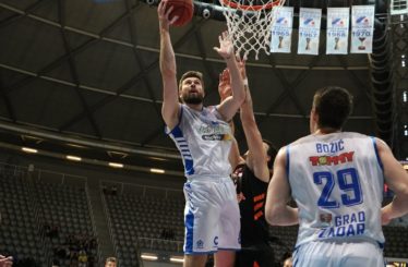 visnjik-sc-visnjik-šc-višnjik-sportski-centar-zadar-dvorana-krešimir-ćosić-košarka-ht-premijer-liga-doigravanje-polufinale-kk-zadar-kk-cedevita