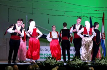 visnjik-sc-visnjik-šc-višnjik-dvorana-krešimir-ćosić-zadar-sportski-centar-12-smotra-folklora-i-kulturnog-stvaralaštva-bošnjaka-u-hrvatskoj-bkud