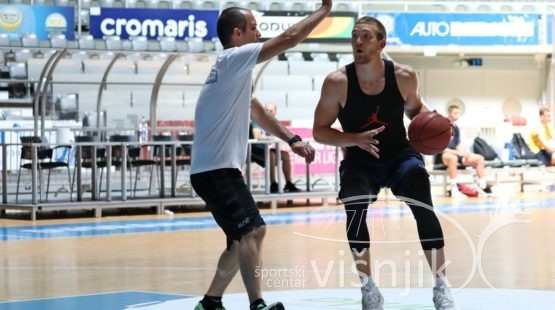 visnjik-sc-visnjik-šc-višnjik-sportski-centar-zadar-dvorana-krešimir-ćosić-košarka-sport-kk-zadar-trening-igraj-zadre-juniori-testiranje-basketball-croatia-hks