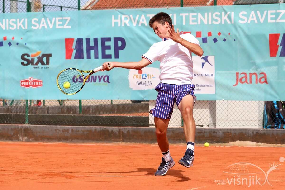 visnjik-sc-visnjik-šc-višnjik-sportski-centar-zadar-teniski-centar-tenis-adria-tour-hts-volonteri-novak-đoković-sport-teniski-savez-organizacija-turnir-tennis-humanitarni-marin-čilić-borna-ćorić-teniski-stadion-zadar-hrvatska-croatia-hts-pozivni-turnir
