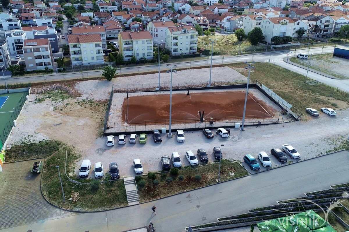 visnjik-sc-visnjik-šc-višnjik-sportski-centar-zadar-teniski-centar-zatvoreno-plivalište-bazen-parking-parkiralište-obavijest-radovi-montaža-tribine