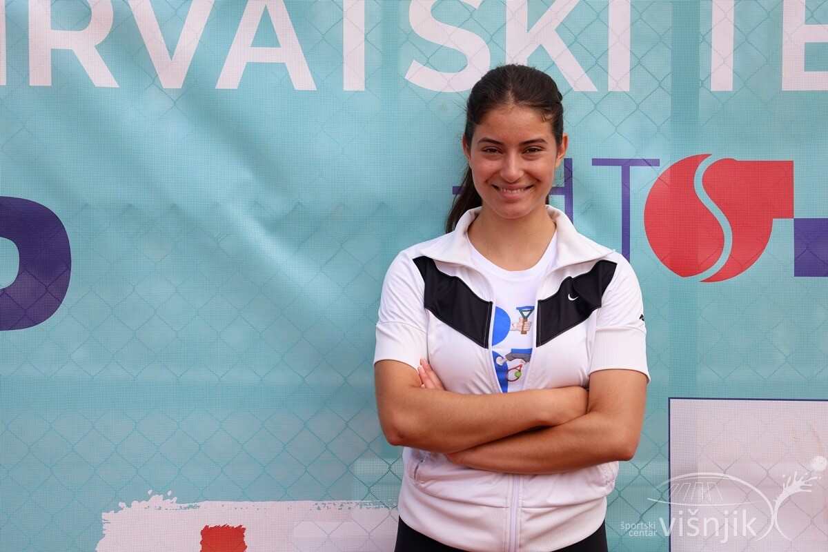 visnjik-sc-visnjik-šc-višnjik-sportski-centar-zadar-teniski-centar-tenis-adria-tour-volonteri-karla-miletić-tennis-player-zadar-croatia-hrvatska-organizacija