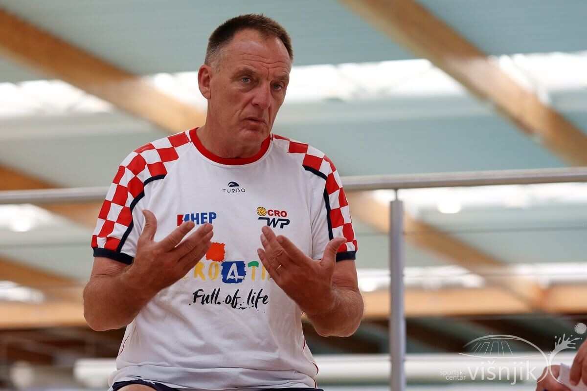 visnjik-sc-visnjik-šc-višnjik-sportski-centar-zadar-zatvoreno-bazensko-plivalište-bazen-vaterpolo-pripreme-kamp-mlađi-kadeti-hrvatski-vaterpolo-savez