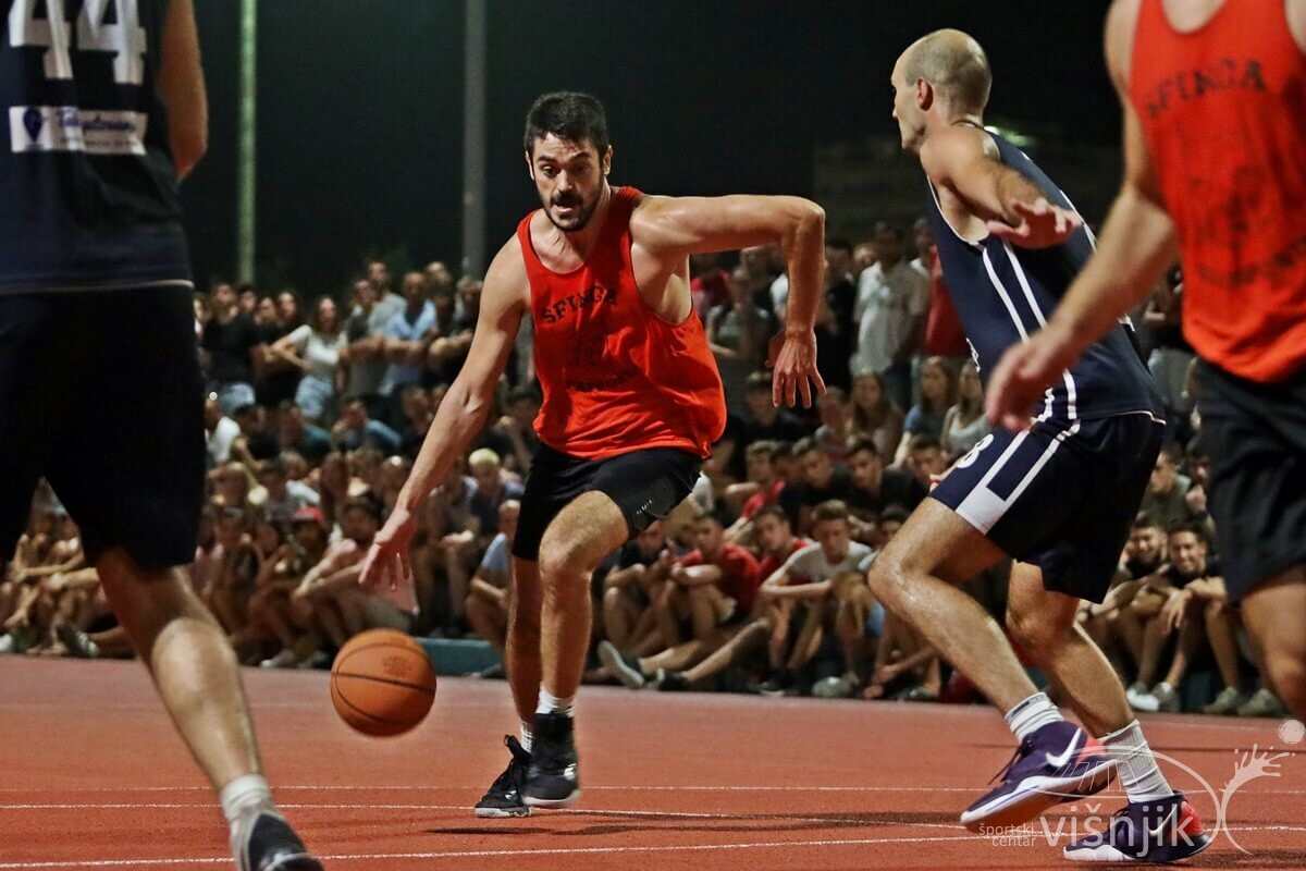 visnjik-sc-visnjik-šc-višnjik-sportski-centar-zadar-kompleks-vanjskih-terena-dvorana-krešimir-ćosić-košarka-basketball-zadarska-ljetna-liga-kk-sfinga-staffordi-kk-jadera-talvi-putovanja-finale-finals