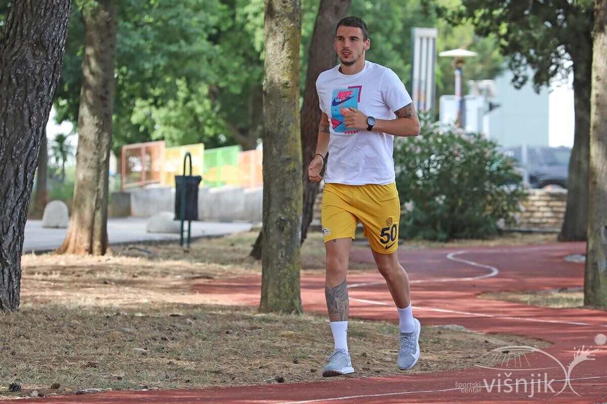 visnjik-sc-visnjik-šc-višnjik-sportski-centar-zadar-trim-staza-atletski-stadion-street-workout-park-trening-zvonimir-šarlija-pripreme-nogomet-nogometaš-slaven-belupo-cska-koprivnica